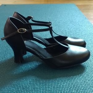 Character Shoes Splitflex Theatre Dance Heels 9.5